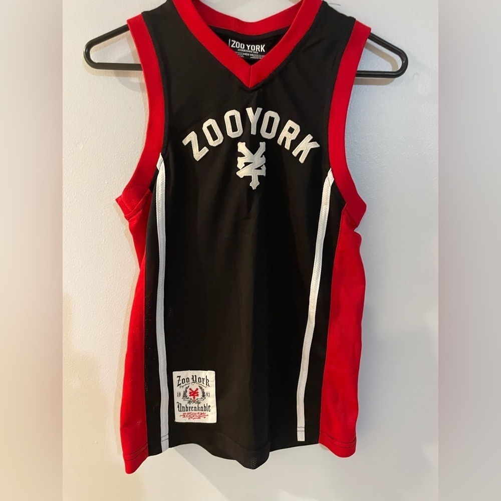 Zoo York Black and Red Graphic Tee youth size medium